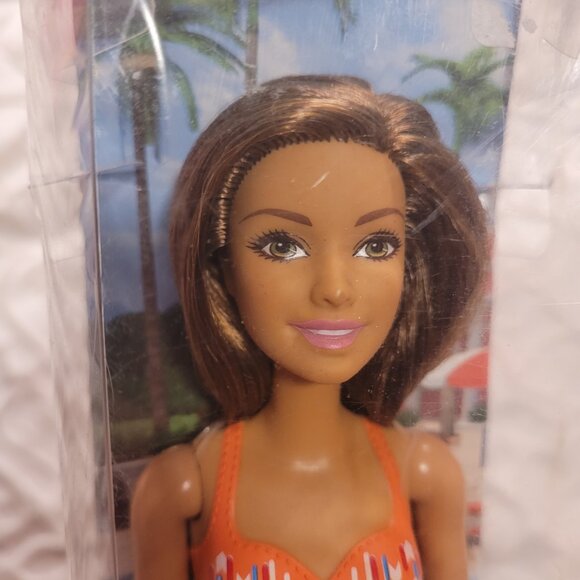 Gift with Barbie Purchase! 2015 swimming Barbie - Picture 2 of 16